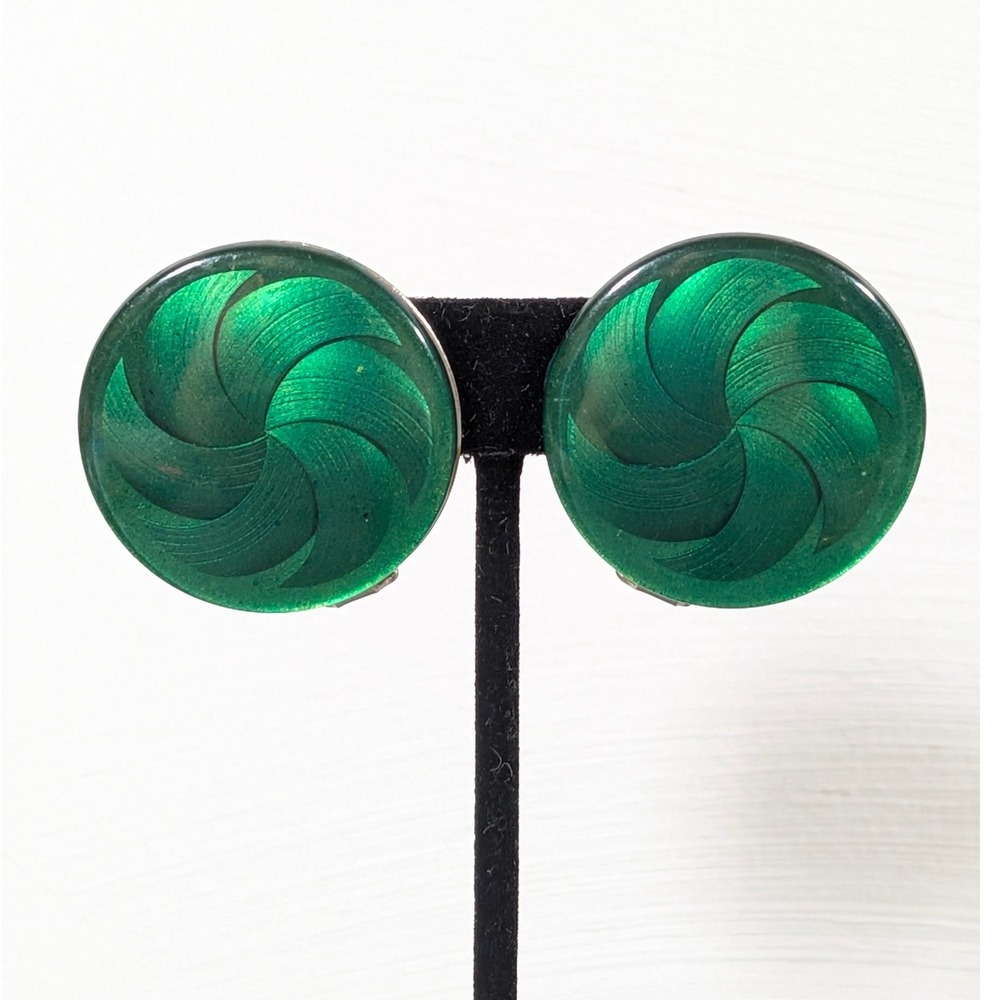 Vintage Green Lucite Swirl Clip On Earrings Round Carved Art Deco‎ Revival